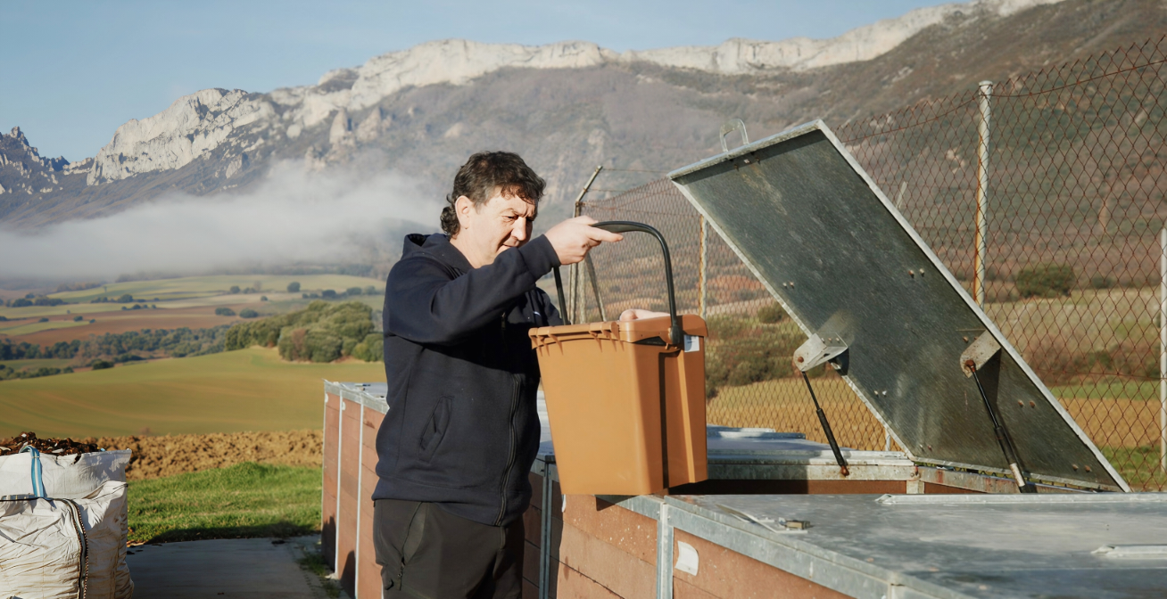📌’Lurretik Lurrera’: La Cuadrilla de Rioja Alavesa invita a devolver a la tierra lo que nos alimenta’