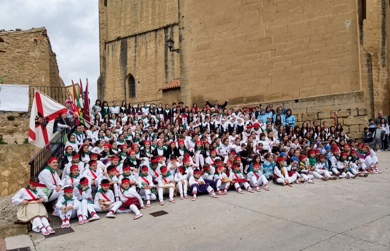📌’Navaridas se convierte este sábado en el gran escenario del Dantzari Eguna de Rioja Alavesa’